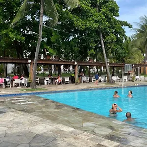https://apartamento-hotel-village.portodegalinhashotels.com